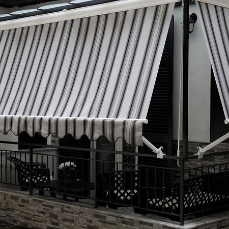 Casa Vacanze Sannazzaro 70 ナポリ エクステリア 写真