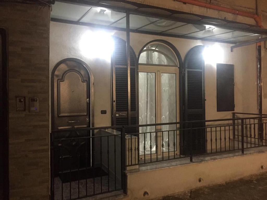 Casa Vacanze Sannazzaro 70 ナポリ エクステリア 写真