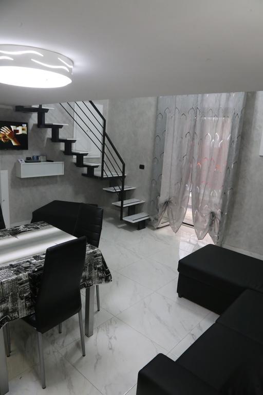 Casa Vacanze Sannazzaro 70 ナポリ エクステリア 写真