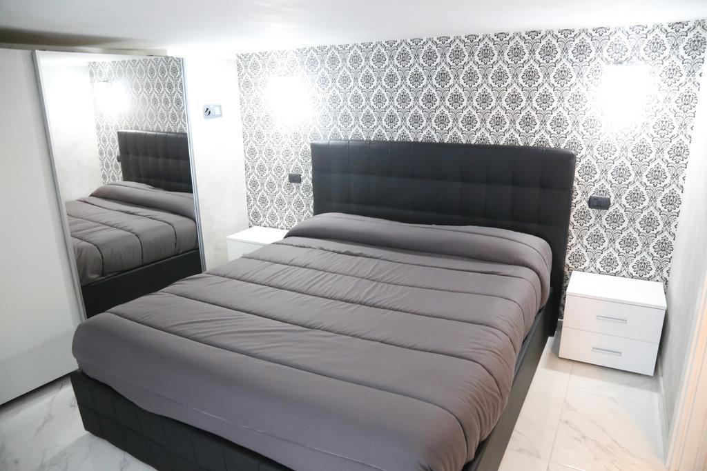 Casa Vacanze Sannazzaro 70 ナポリ エクステリア 写真